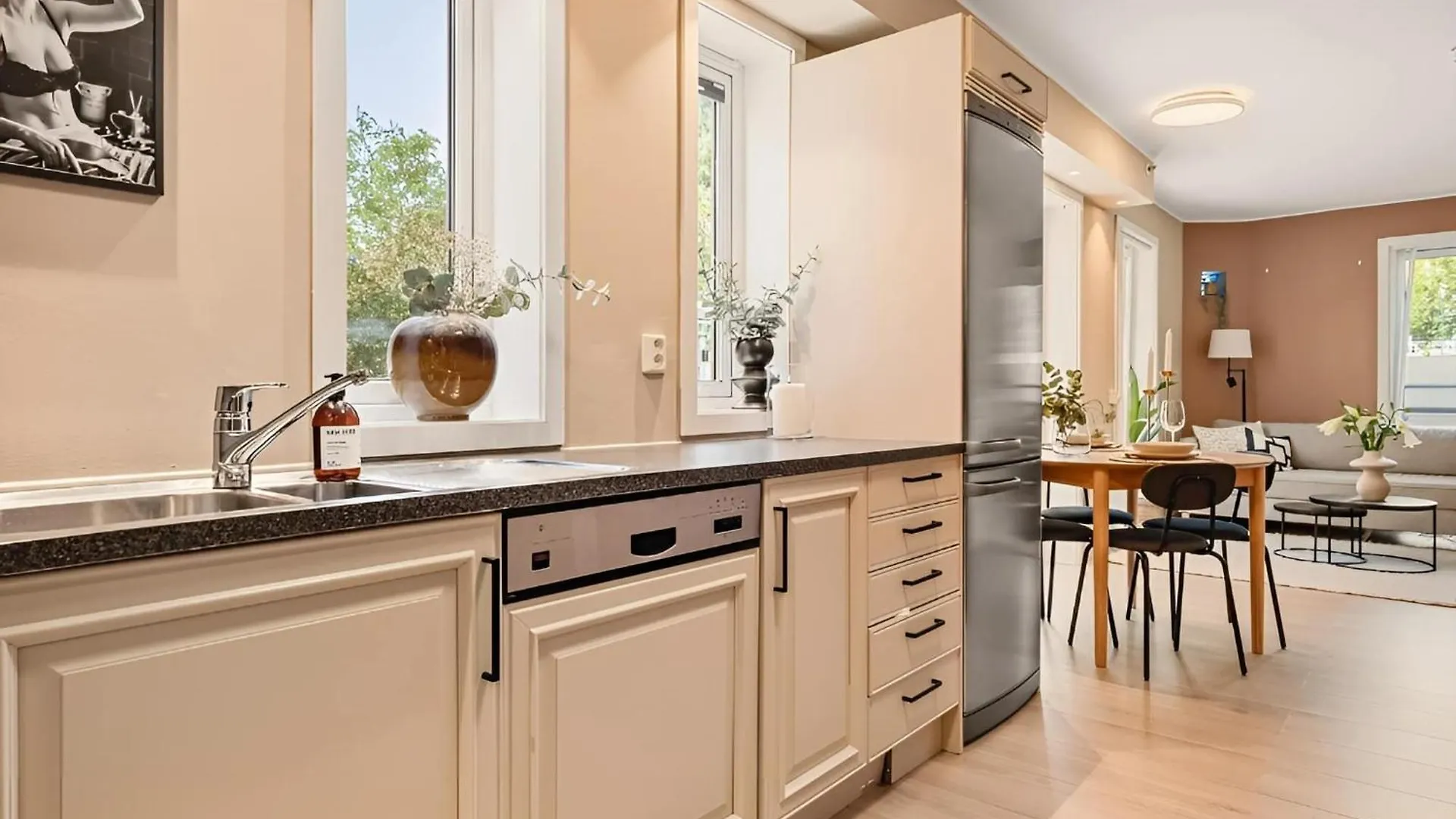Bright 2-Floor Apartment In Charming Nordnes Bergen